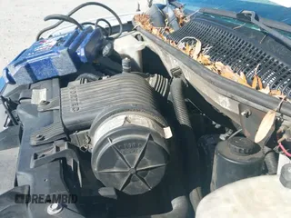 ✅ 2004 GMC Savana Cargo • VIN: 1GTHG39U741126300 • Lot: 41363236. Wystawiony na IAAI z przebiegiem 247 746 mil. Bezpłatny archiwum sprzedaży aukcyjnych z USA i szczegółowy raport historii pojazdu na DreamBid. Zdjęcie 12.