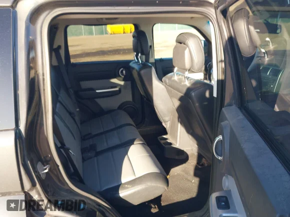 ✅ 2010 Dodge Nitro SXT • VIN: 1D4PU5GK8AW133632 • Lot: 43685854. Wystawiony na IAAI z przebiegiem 122 618 mil. Bezpłatny archiwum sprzedaży aukcyjnych z USA i szczegółowy raport historii pojazdu na DreamBid. Zdjęcie 8.