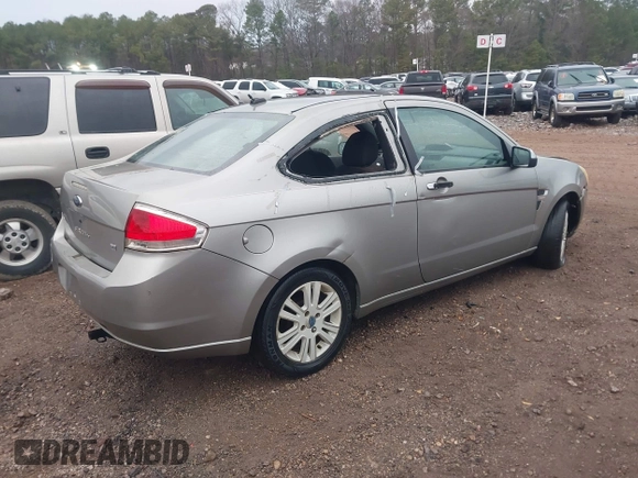 ✅ 2008 Ford Focus SE • VIN: 1FAHP33N98W189818 • Lot: 44293029. Wystawiony na IAAI z przebiegiem 247 497 mil. Bezpłatny archiwum sprzedaży aukcyjnych z USA i szczegółowy raport historii pojazdu na DreamBid. Zdjęcie 4.