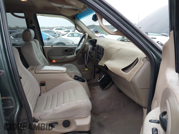 ✅ 2001 Ford F-150 XLT • VIN: 1FTRW07L11KF50402 • Lot: 44569787. Wystawiony na IAAI z przebiegiem 190 790 mil. Bezpłatny archiwum sprzedaży aukcyjnych z USA i szczegółowy raport historii pojazdu na DreamBid. Zdjęcie 5.