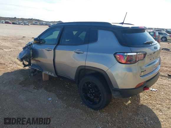 ✅ 2023 Jeep Compass Trailhawk • VIN: 3C4NJDDN6PT506140 • Lot: 44047036. Wystawiony na IAAI z przebiegiem 20 538 mil. Bezpłatny archiwum sprzedaży aukcyjnych z USA i szczegółowy raport historii pojazdu na DreamBid. Zdjęcie 3.