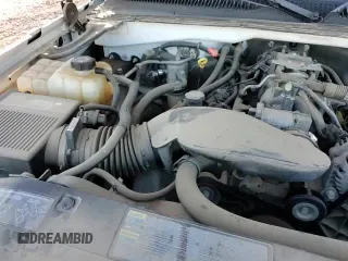 ✅ 2005 Chevrolet Silverado 1500 Z71 • VIN: 1GCEK14T05Z323428 • Лот: 84208324. Опубликован ранее на Copart с пробегом 143 828 миль. Бесплатный доступ к архиву аукционных продаж из США и подробный отчёт об истории автомобиля на DreamBid. Изображение 13.