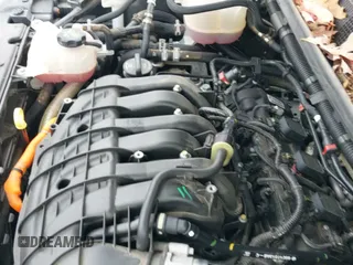 ✅ 2018 Chrysler Pacifica Hybrid Touring L • VIN: 2C4RC1L72JR258329 • Lot: 41531822. Listed on IAAI with 55,210 mi. Free auction sales archive from the USA and detailed vehicle history report at DreamBid. Image 19.