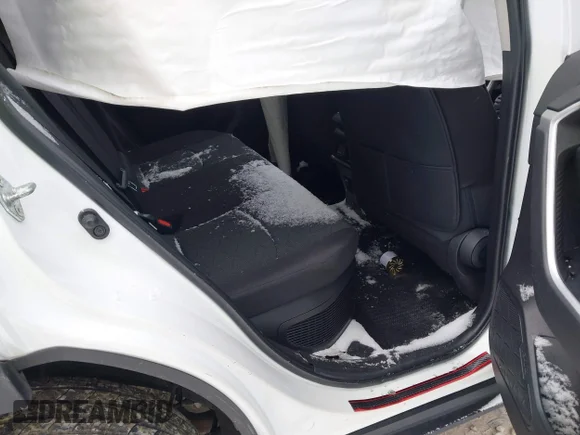 ✅ 2022 Toyota RAV4 Hybrid XLE • VIN: 4T3RWRFV5NU050392 • Lot: 44164379. Wystawiony na IAAI z przebiegiem 68 698 mil. Bezpłatny archiwum sprzedaży aukcyjnych z USA i szczegółowy raport historii pojazdu na DreamBid. Zdjęcie 8.