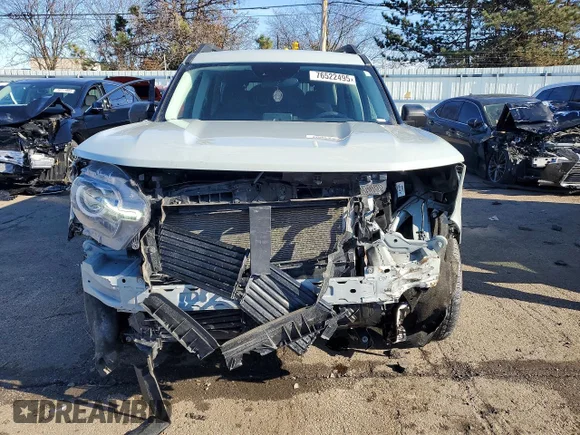✅ 2024 Ford Bronco Sport Big Bend • VIN: 3FMCR9B6XRRE39160 • Lot: 76522495. Wystawiony na Copart z przebiegiem 29 648 mil. Bezpłatny archiwum sprzedaży aukcyjnych z USA i szczegółowy raport historii pojazdu na DreamBid. Zdjęcie 5.