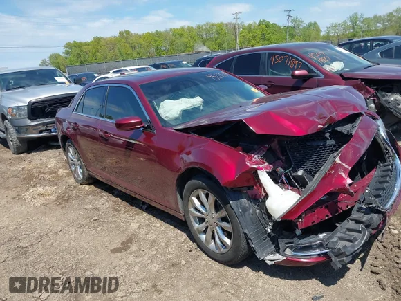 ✅ 2018 Chrysler 300 Touring L • VIN: 2C3CCARG9JH254009 • Лот: 45075189. Опубликован ранее на IAAI с пробегом 98 437 миль. Бесплатный доступ к архиву аукционных продаж из США и подробный отчёт об истории автомобиля на DreamBid. Изображение 1.