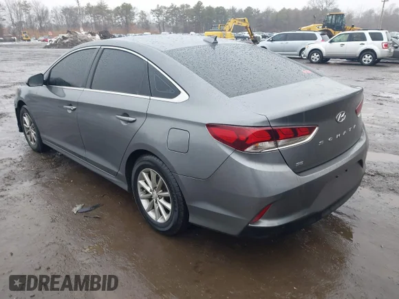 ✅ 2019 Hyundai Sonata SE • VIN: 5NPE24AF9KH729808 • Lot: 44395907. Wystawiony na IAAI z przebiegiem 80 284 mil. Bezpłatny archiwum sprzedaży aukcyjnych z USA i szczegółowy raport historii pojazdu na DreamBid. Zdjęcie 3.