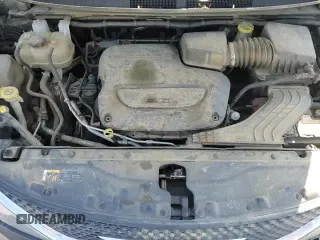 ✅ 2021 Chrysler Voyager LXi • VIN: 2C4RC1DG6MR539181 • Lot: 52921345. Listed on Copart with 101,202 mi. Free auction sales archive from the USA and detailed vehicle history report at DreamBid. Image 16.