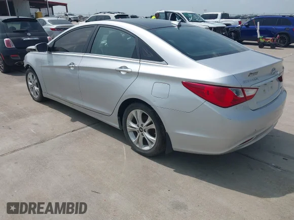 ✅ 2013 Hyundai Sonata SE • VIN: 5NPEC4AC6DH690231 • Лот: 45472498. Опубликован ранее на IAAI с пробегом 111 836 миль. Бесплатный доступ к архиву аукционных продаж из США и подробный отчёт об истории автомобиля на DreamBid. Изображение 3.