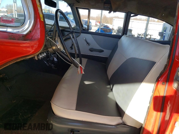 ✅ 1958 Ford Fairlane • VIN: A8KT118328 • Lot: 98615365. Wystawiony na Copart z przebiegiem 61 521 mil. Bezpłatny archiwum sprzedaży aukcyjnych z USA i szczegółowy raport historii pojazdu na DreamBid. Zdjęcie 7.