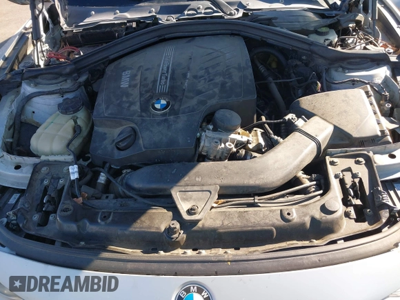 ✅ 2012 BMW 3 Series 335i • VIN: WBA3A9G59CNP35581 • Lot: 43777952. Wystawiony na IAAI z przebiegiem 160 393 mil. Bezpłatny archiwum sprzedaży aukcyjnych z USA i szczegółowy raport historii pojazdu na DreamBid. Zdjęcie 10.