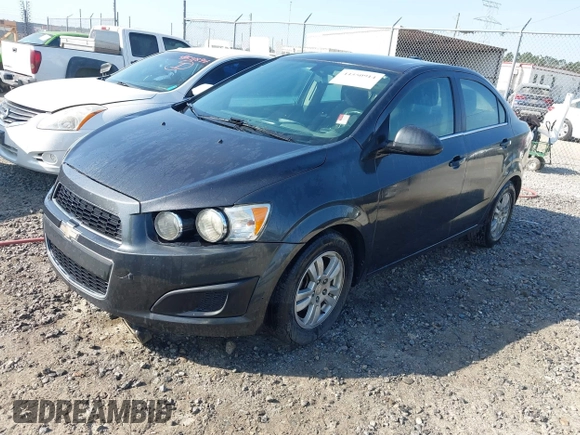 ✅ 2016 Chevrolet Sonic LT • VIN: 1G1JC5SH2G4184557 • Lot: 44550914. Wystawiony na IAAI z przebiegiem 256 029 mil. Bezpłatny archiwum sprzedaży aukcyjnych z USA i szczegółowy raport historii pojazdu na DreamBid. Zdjęcie 2.