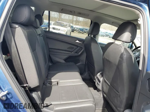 ✅ 2018 Volkswagen Tiguan SEL • VIN: 3VV2B7AX1JM106173 • Лот: 46003683. Опубліковано раніше на Copart з пробігом 57 383 миль. Безкоштовний доступ до архіву аукціонних продажів зі США та докладний звіт про історію автомобіля на DreamBid. Зображення 11.