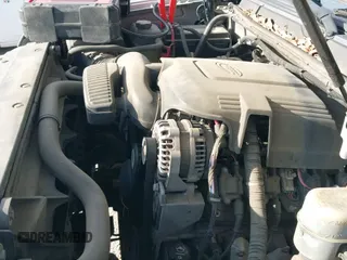 ✅ 2011 Chevrolet Tahoe LS • VIN: 1GNSCAE02BR239781 • Lot: 43739566. Wystawiony na IAAI z przebiegiem Nie podano. Bezpłatny archiwum sprzedaży aukcyjnych z USA i szczegółowy raport historii pojazdu na DreamBid. Zdjęcie 18.