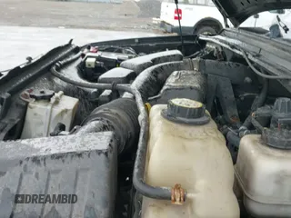 ✅ 2008 Ford F-250 XL • VIN: 1FTSW21518ED73317 • Лот: 43084110. Опубликован ранее на IAAI с пробегом 180 959 миль. Бесплатный доступ к архиву аукционных продаж из США и подробный отчёт об истории автомобиля на DreamBid. Изображение 19.