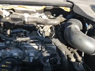 ✅ 2018 Land Rover Discovery Sport SE • VIN: SALCP2RX7JH730861 • Lot: 82716835. Wystawiony na Copart z przebiegiem 89 648 mil. Bezpłatny archiwum sprzedaży aukcyjnych z USA i szczegółowy raport historii pojazdu na DreamBid. Zdjęcie 13.