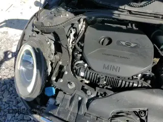 ✅ 2017 MINI Clubman Cooper S • VIN: WMWLU5C59H2C45806 • Lot: 85691645. Wystawiony na Copart z przebiegiem 116 281 mil. Bezpłatny archiwum sprzedaży aukcyjnych z USA i szczegółowy raport historii pojazdu na DreamBid. Zdjęcie 14.