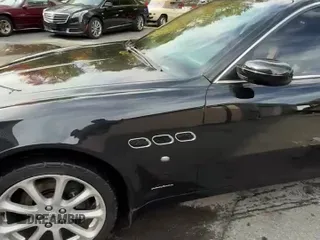 ✅ 2005 Maserati Quattroporte • VIN: ZAMCE39A450018466 • Lot: 90034455. Wystawiony na Copart z przebiegiem 97 331 mil. Bezpłatny archiwum sprzedaży aukcyjnych z USA i szczegółowy raport historii pojazdu na DreamBid. Zdjęcie 11.