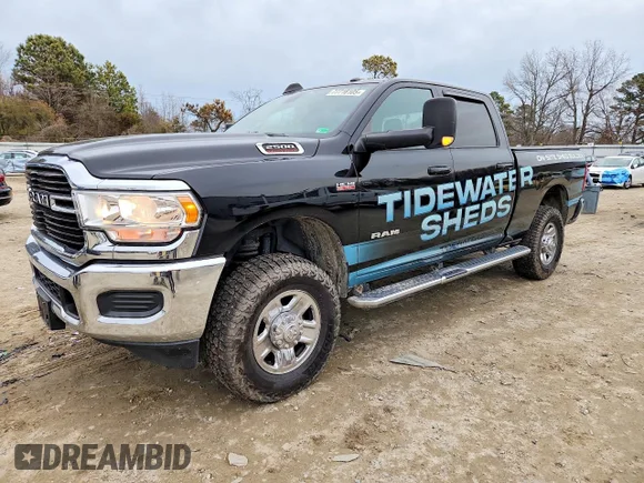 ✅ 2021 Ram 2500 Big Horn • VIN: 3C6UR5DJ0MG552503 • Lot: 77716105. Listed on Copart with 107,361 mi. Free auction sales archive from the USA and detailed vehicle history report at DreamBid. Image 1.