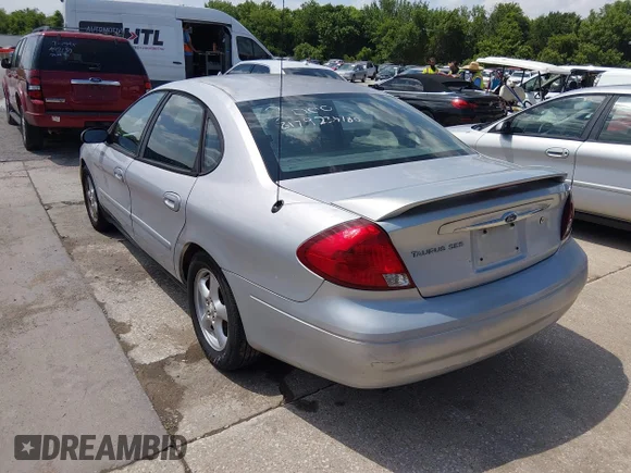 ✅ 2003 Ford Taurus SES Standard • VIN: 1FAFP55U13A145437 • Lot: 44723305. Wystawiony na IAAI z przebiegiem 171 374 mil. Bezpłatny archiwum sprzedaży aukcyjnych z USA i szczegółowy raport historii pojazdu na DreamBid. Zdjęcie 3.