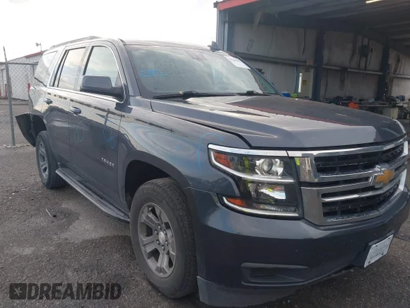 ✅ 2020 Chevrolet Tahoe LS • VIN: 1GNSCAKC7LR135979 • Лот: 43280693. Опубликован ранее на IAAI с пробегом 120 781 миль. Бесплатный доступ к архиву аукционных продаж из США и подробный отчёт об истории автомобиля на DreamBid. Изображение 1.