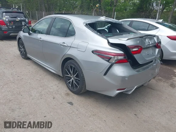 ✅ 2023 Toyota Camry SE • VIN: 4T1G11BK2PU086829 • Lot: 45064302. Wystawiony na IAAI z przebiegiem 55 920 mil. Bezpłatny archiwum sprzedaży aukcyjnych z USA i szczegółowy raport historii pojazdu na DreamBid. Zdjęcie 3.
