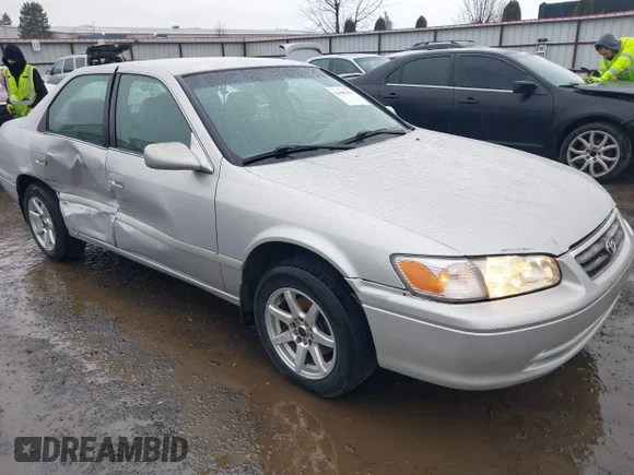 ✅ 2001 Toyota Camry CE • VIN: 4T1BG22K41U857832 • Лот: 44405021. Опубліковано раніше на IAAI з пробігом 314 507 миль. Безкоштовний доступ до архіву аукціонних продажів зі США та докладний звіт про історію автомобіля на DreamBid. Зображення 1.