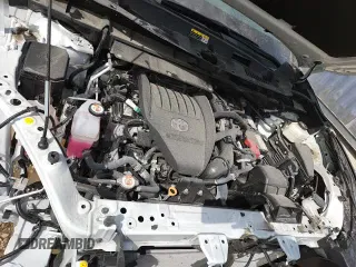 ✅ 2024 Toyota Highlander LE • VIN: 5TDKDRBH0RS561538 • Lot: 70194845. Wystawiony na Copart z przebiegiem 15 722 mil. Bezpłatny archiwum sprzedaży aukcyjnych z USA i szczegółowy raport historii pojazdu na DreamBid. Zdjęcie 17.