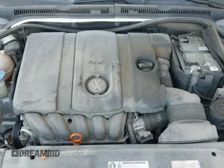 ✅ 2013 Volkswagen Jetta SE • VIN: 3VWBX7AJ7DM256270 • Lot: 43008964. Listed on IAAI with 195,269 mi. Free auction sales archive from the USA and detailed vehicle history report at DreamBid. Image 19.