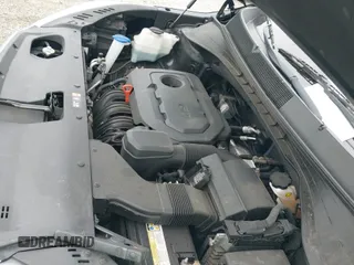 ✅ 2020 Kia Sorento LX • VIN: 5XYPG4A31LG667183 • Lot: 43266438. Listed on IAAI with 33,536 mi. Free auction sales archive from the USA and detailed vehicle history report at DreamBid. Image 19.