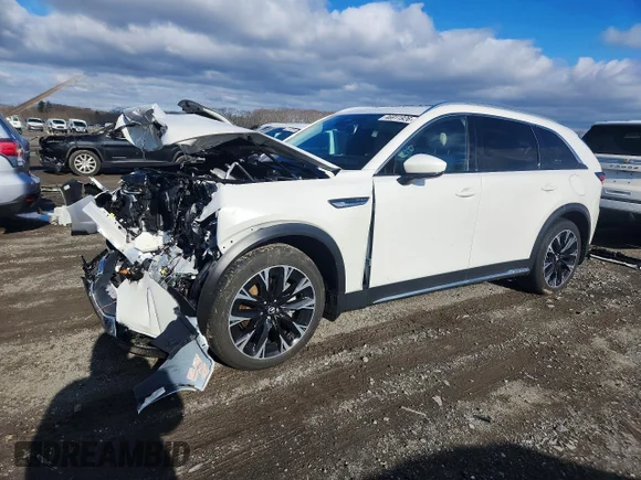 ✅ 2024 Mazda CX-90 Premium • VIN: JM3KKDHA7R1156252 • Lot: 46911926. Wystawiony na Copart z przebiegiem Nie podano. Bezpłatny archiwum sprzedaży aukcyjnych z USA i szczegółowy raport historii pojazdu na DreamBid. Zdjęcie 1.