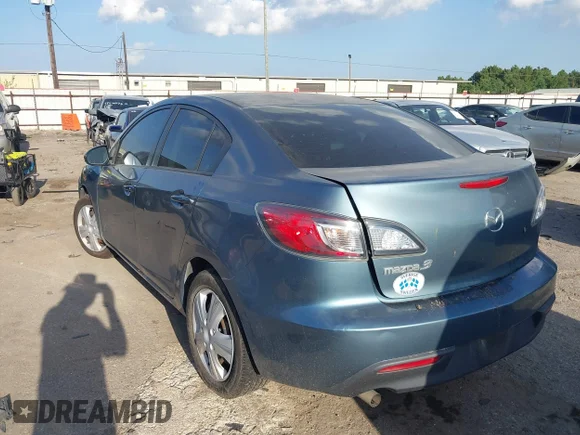 ✅ 2010 Mazda 3 i Sport • VIN: JM1BL1SF2A1339944 • Lot: 43092558. Listed on IAAI with 131,844 mi. Free auction sales archive from the USA and detailed vehicle history report at DreamBid. Image 3.