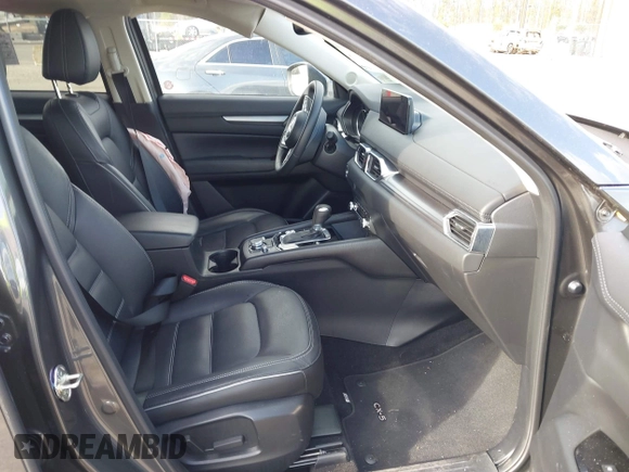 ✅ 2025 Mazda CX-5 S Preferred • VIN: JM3KFBCL2S0644683 • Lot: 44484771. Wystawiony na IAAI z przebiegiem 25 729 mil. Bezpłatny archiwum sprzedaży aukcyjnych z USA i szczegółowy raport historii pojazdu na DreamBid. Zdjęcie 5.
