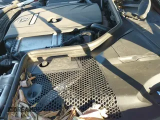 ✅ 2018 Mercedes-Benz C 300 • VIN: 55SWF4JB7JU276810 • Lot: 43573611. Listed on IAAI with 69,636 mi. Free auction sales archive from the USA and detailed vehicle history report at DreamBid. Image 19.