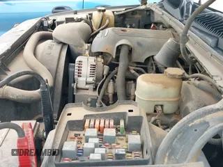 ✅ 2001 Chevrolet Silverado 1500 • VIN: 2GCEK19T611382981 • Лот: 42634693. Опубликован ранее на IAAI с пробегом 279 946 миль. Бесплатный доступ к архиву аукционных продаж из США и подробный отчёт об истории автомобиля на DreamBid. Изображение 12.