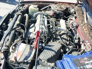 ✅ 1992 Toyota Corolla • VIN: JT2AE94K3N3502604 • Lot: 43140599. Wystawiony na IAAI z przebiegiem 218 734 mil. Bezpłatny archiwum sprzedaży aukcyjnych z USA i szczegółowy raport historii pojazdu na DreamBid. Zdjęcie 14.