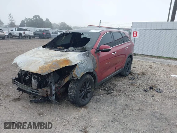 ✅ 2019 Kia Sorento S • VIN: 5XYPG4A51KG491185 • Lot: 44078221. Wystawiony na IAAI z przebiegiem Nie podano. Bezpłatny archiwum sprzedaży aukcyjnych z USA i szczegółowy raport historii pojazdu na DreamBid. Zdjęcie 2.