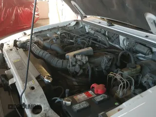 ✅ 2002 Mazda B-Series DS • VIN: 4F4YR16V42TM25828 • Лот: 41440414. Опубликован ранее на IAAI с пробегом 132 334 миль. Бесплатный доступ к архиву аукционных продаж из США и подробный отчёт об истории автомобиля на DreamBid. Изображение 17.