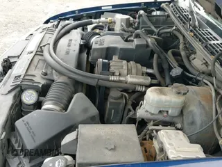 ✅ 2003 Chevrolet S-10 • VIN: 1GCCS19H938235539 • Лот: 41619672. Опубликован ранее на IAAI с пробегом 223 699 миль. Бесплатный доступ к архиву аукционных продаж из США и подробный отчёт об истории автомобиля на DreamBid. Изображение 20.