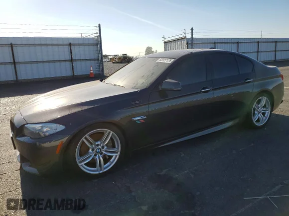 ✅ 2013 BMW 5 Series 550i • VIN: WBAFR9C57DDX79792 • Лот: 53127176. Опубликован ранее на Copart с пробегом 138 554 миль. Бесплатный доступ к архиву аукционных продаж из США и подробный отчёт об истории автомобиля на DreamBid. Изображение 1.
