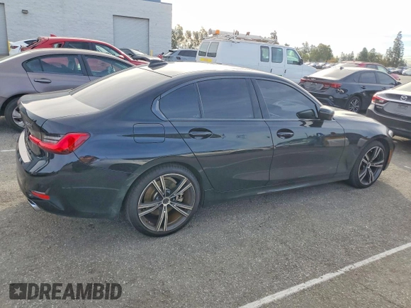 ✅ 2019 BMW 3 Series 330i • VIN: WBA5R1C54KAK12659 • Lot: 78441955. Wystawiony na Copart z przebiegiem 56 634 mil. Bezpłatny archiwum sprzedaży aukcyjnych z USA i szczegółowy raport historii pojazdu na DreamBid. Zdjęcie 3.