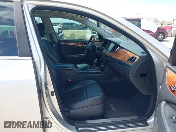 ✅ 2014 Hyundai Equus Signature • VIN: KMHGH4JH8EU078069 • Lot: 42597798. Wystawiony na IAAI z przebiegiem 132 160 mil. Bezpłatny archiwum sprzedaży aukcyjnych z USA i szczegółowy raport historii pojazdu na DreamBid. Zdjęcie 5.