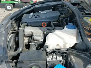 ✅ 2005 Volkswagen Passat • VIN: WVWBD63B85E087136 • Lot: 41896087. Wystawiony na IAAI z przebiegiem 174 539 mil. Bezpłatny archiwum sprzedaży aukcyjnych z USA i szczegółowy raport historii pojazdu na DreamBid. Zdjęcie 15.