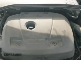 ✅ 2017 Volvo V60 Premier • VIN: YV140MEK0H1366754 • Lot: 42746205. Wystawiony na IAAI z przebiegiem 183 823 mil. Bezpłatny archiwum sprzedaży aukcyjnych z USA i szczegółowy raport historii pojazdu na DreamBid. Zdjęcie 21.