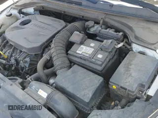 2019 Hyundai Veloster Turbo Ultimate z VIN KMHTH6AB8KU005754, wystawiony jako IAAI lot #42689898 z przebiegiem 95 788 mil mil oraz . Historia ofert i sprzedaży dostępna na DreamBid. Obrazek 19.