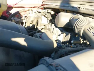 ✅ 2003 Ford F-350 XL • VIN: 1FTSF31L53EB97286 • Lot: 41453727. Wystawiony na IAAI z przebiegiem 235 320 mil. Bezpłatny archiwum sprzedaży aukcyjnych z USA i szczegółowy raport historii pojazdu na DreamBid. Zdjęcie 19.