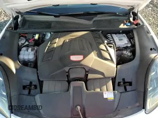 ✅ 2021 Porsche Cayenne GTS • VIN: WP1AG2AY0MDA35179 • Lot: 87866625. Wystawiony na Copart z przebiegiem 33 235 mil. Bezpłatny archiwum sprzedaży aukcyjnych z USA i szczegółowy raport historii pojazdu na DreamBid. Zdjęcie 17.