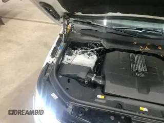 ✅ 2019 Land Rover Range Rover HSE • VIN: SALGS2SV7KA529819 • Lot: 94523615. Listed on Copart with 54,569 mi. Free auction sales archive from the USA and detailed vehicle history report at DreamBid. Image 14.