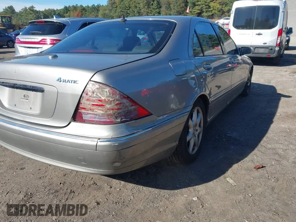 ✅ 2006 Mercedes-Benz S 430 • VIN: WDBNG83JX6A476231 • Лот: 43298481. Опубліковано раніше на IAAI з пробігом 211 184 миль. Безкоштовний доступ до архіву аукціонних продажів зі США та докладний звіт про історію автомобіля на DreamBid. Зображення 6.