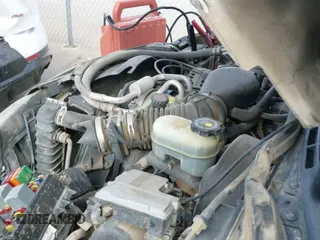 ✅ 2002 Chevrolet S-10 LS • VIN: 1GCCS19WX28104567 • Лот: 41313360. Опубликован ранее на IAAI с пробегом 133 400 миль. Бесплатный доступ к архиву аукционных продаж из США и подробный отчёт об истории автомобиля на DreamBid. Изображение 19.